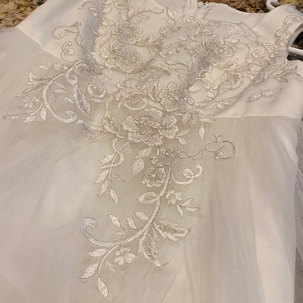 DAVID’S BRIDAL Flower Girl Formal Dress - Picture 10 of 12